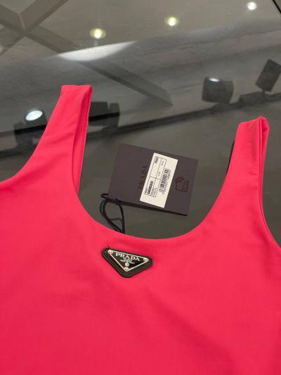 Prada Pink Crop Atlet