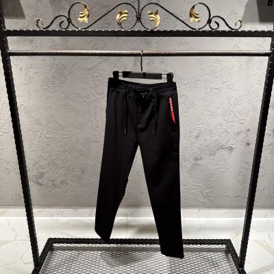 Prada Kırmızı Çizgili Siyah Jogger Pantolon