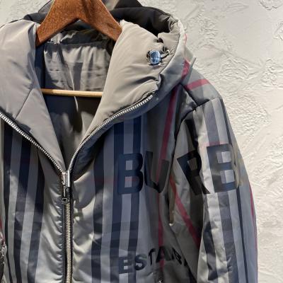 Burberry Grey Çizgi Detaylı Ceket