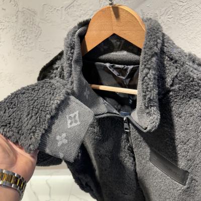 Louis Vuitton Siyah Peluş Ceket