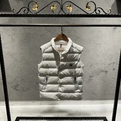 Moncler Beyaz Parlak Yelek