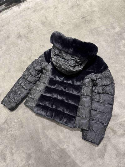 Moncler Peluş Detaylı Siyah Mont