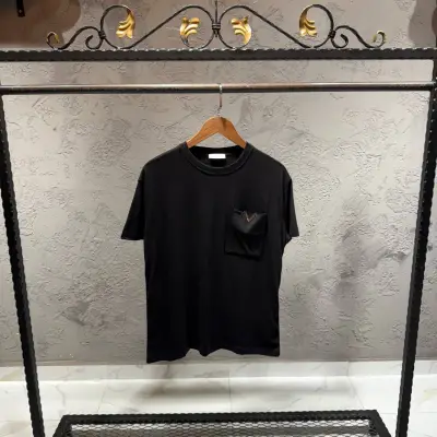 Valentino Siyah Logo Detaylı Tshirt