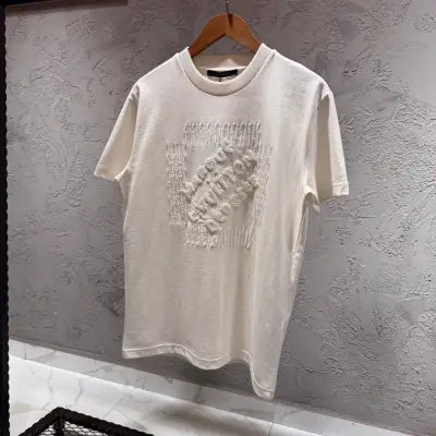 Louis Vuitton Beyaz İnci Detaylı Tshirt