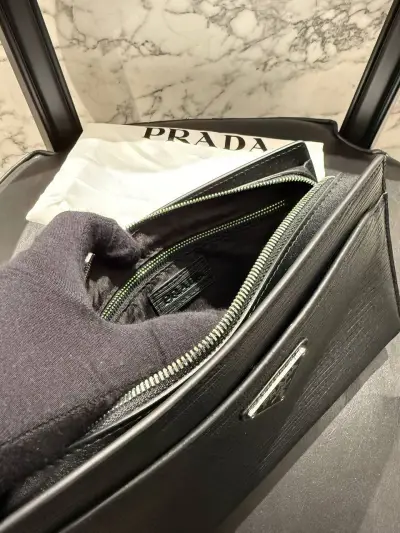 Prada Siyah Clutch