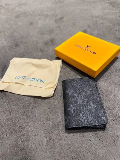 Louis Vuitton Siyah Deri Kartlık